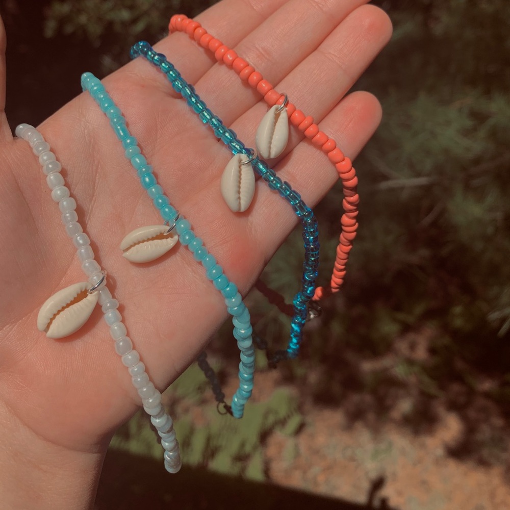 single shell necklace